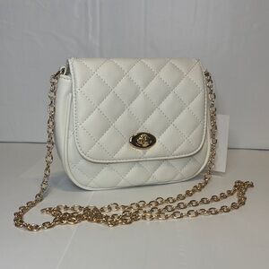 Elegant White Quilted Chain Bag